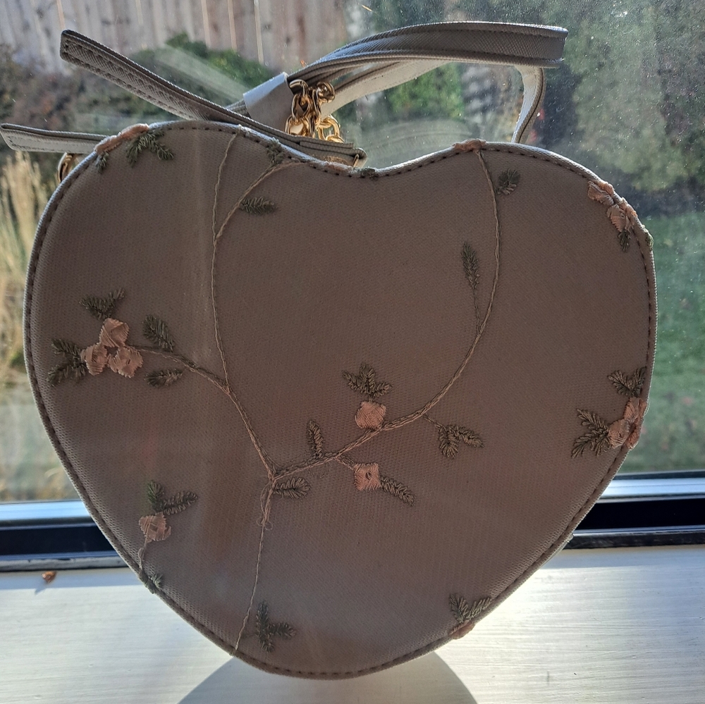 Heart-shaped Gray Purse NWT